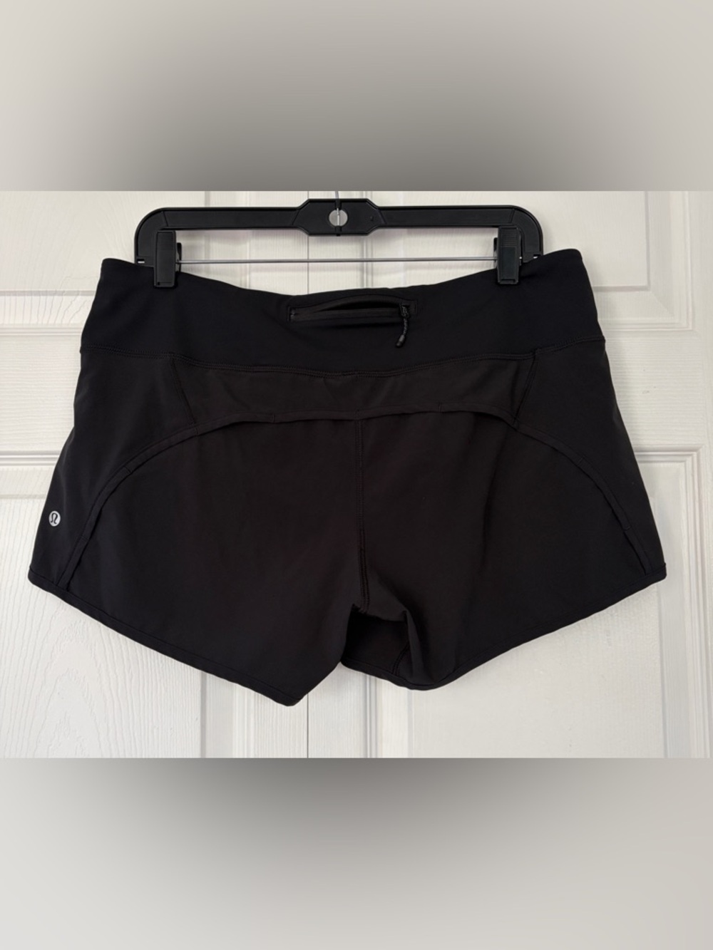 Lululemon Women’s Shorts Run Times
Short II 4" BLACK Lined Size 10 - Picture 4 of 16